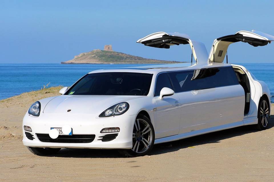 Porsche panamera limousine