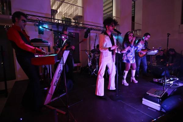 Let's groove dal vivo