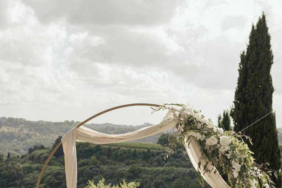 Wedding ceremony arch