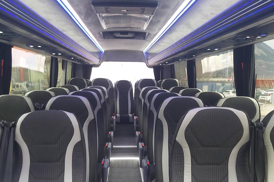 BUS GT 29 POSTI +1 + 1 - 2025