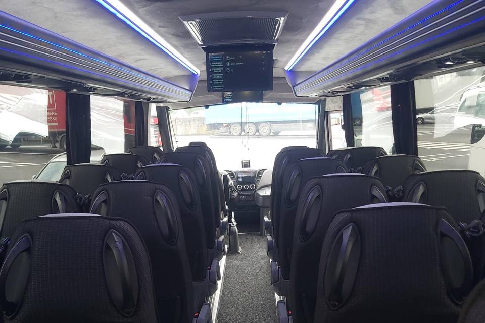 BUS GT 30 POSTI - 2025
