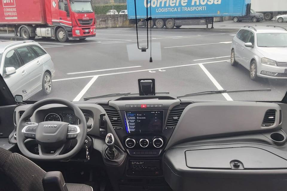 INTERNI BUS 30 POSTI - 2025
