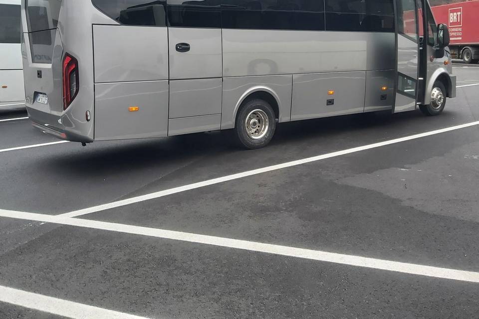 AUTOBUS GT 30 POSTI