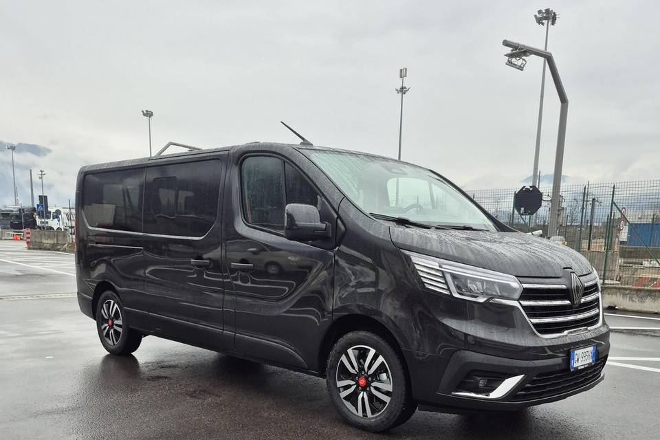 VAN LONG VERSION 8 SEATS + D