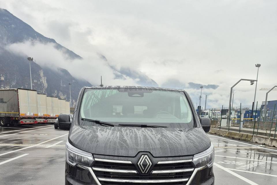 VAN LONG VERSION 8 SEATS + D