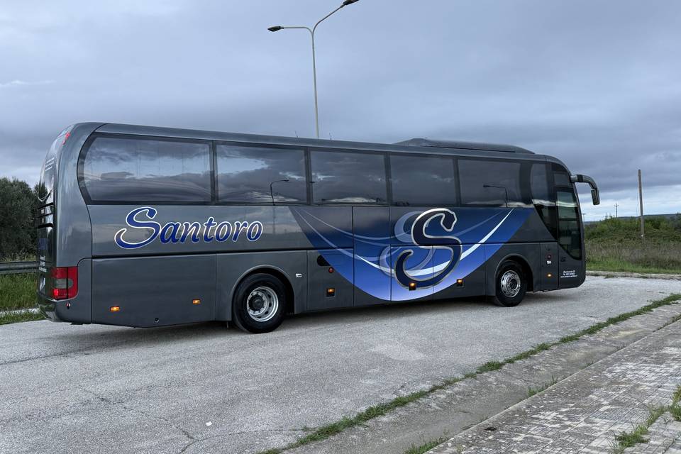 Man 53 posti