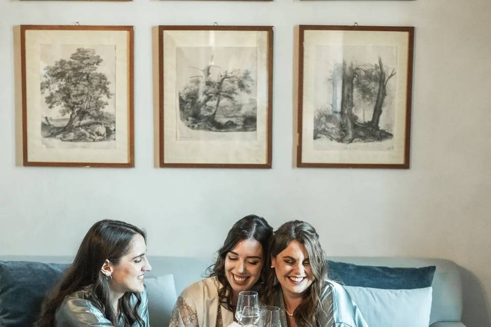 La sposa e le sue damigelle