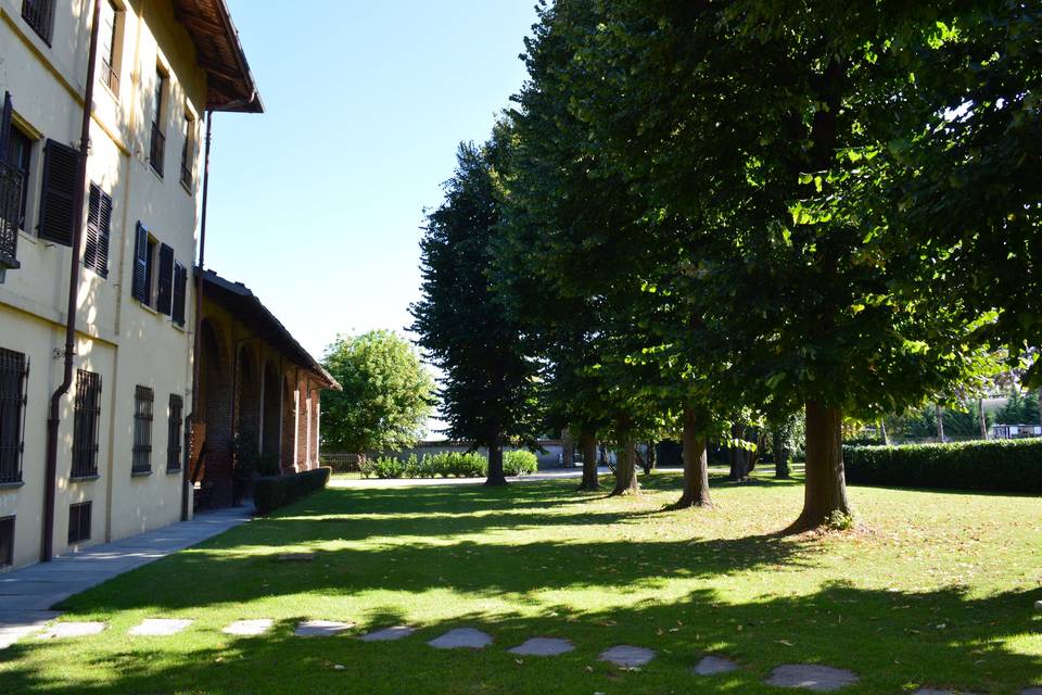 La casa padronale e la tettoia