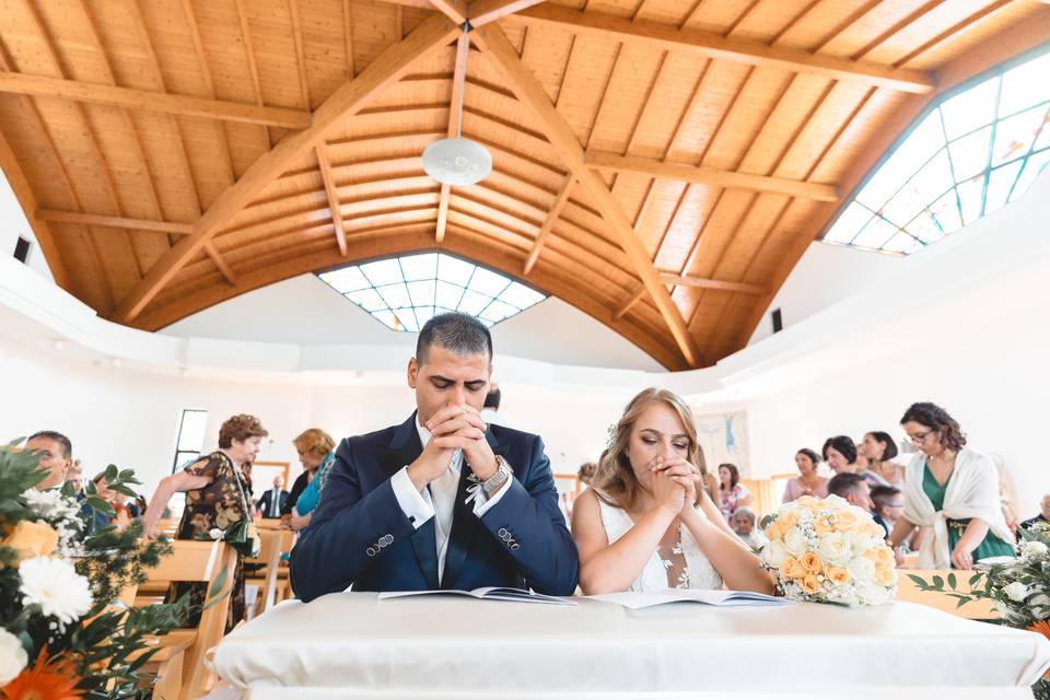 Chiesa -sposi -matrimonio