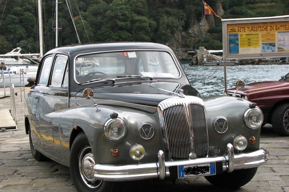 Daimler Majestic