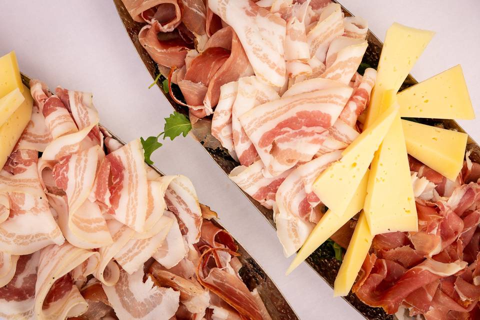 Salumi e formaggi