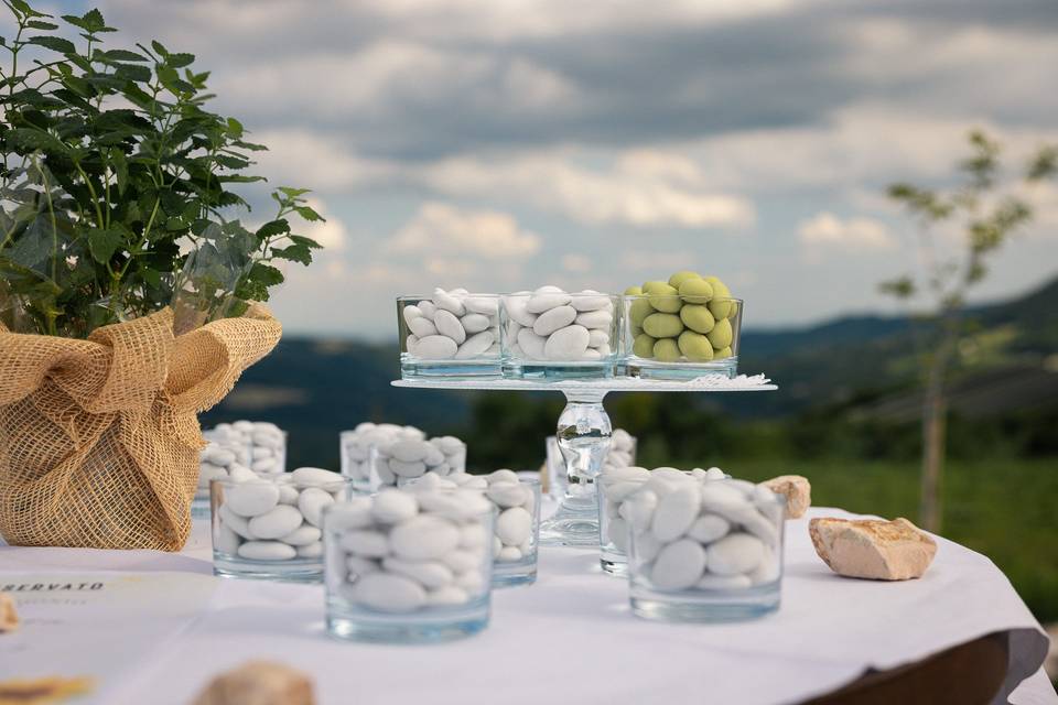 Confetti e colline