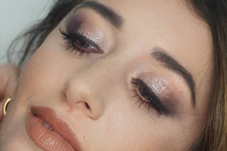 Glam nude