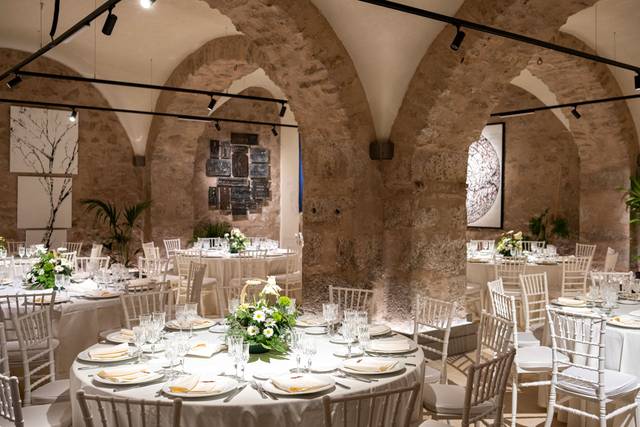 Tavoli sala archi