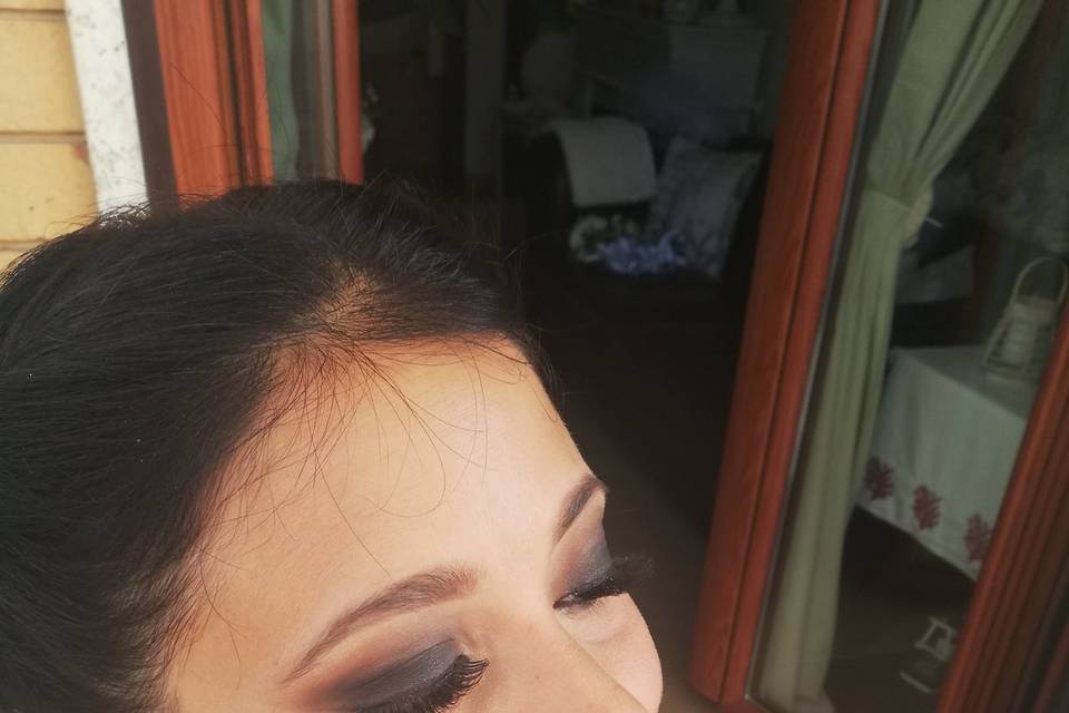 Trucco sposa smokey eyes