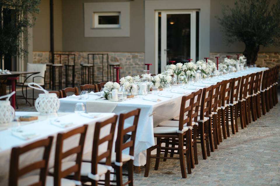 Long table