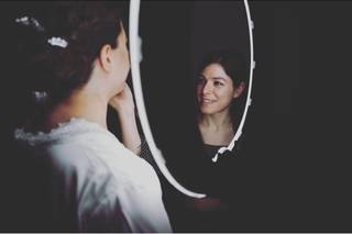 Brow Specialist & Makeup