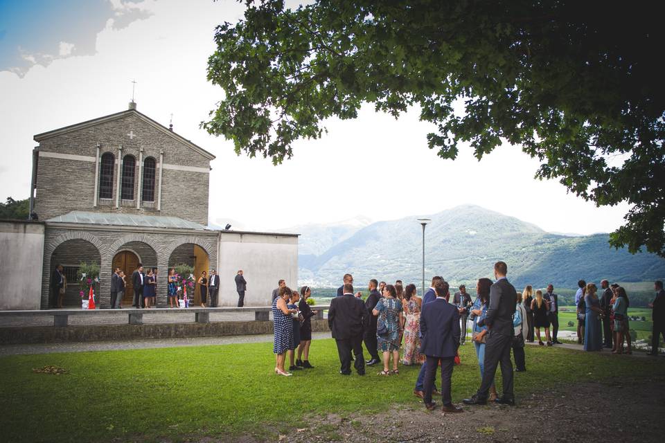 Fuori dalla Chiesa