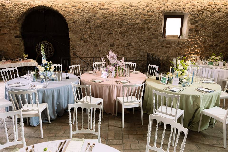 Allestimento tavoli pastello