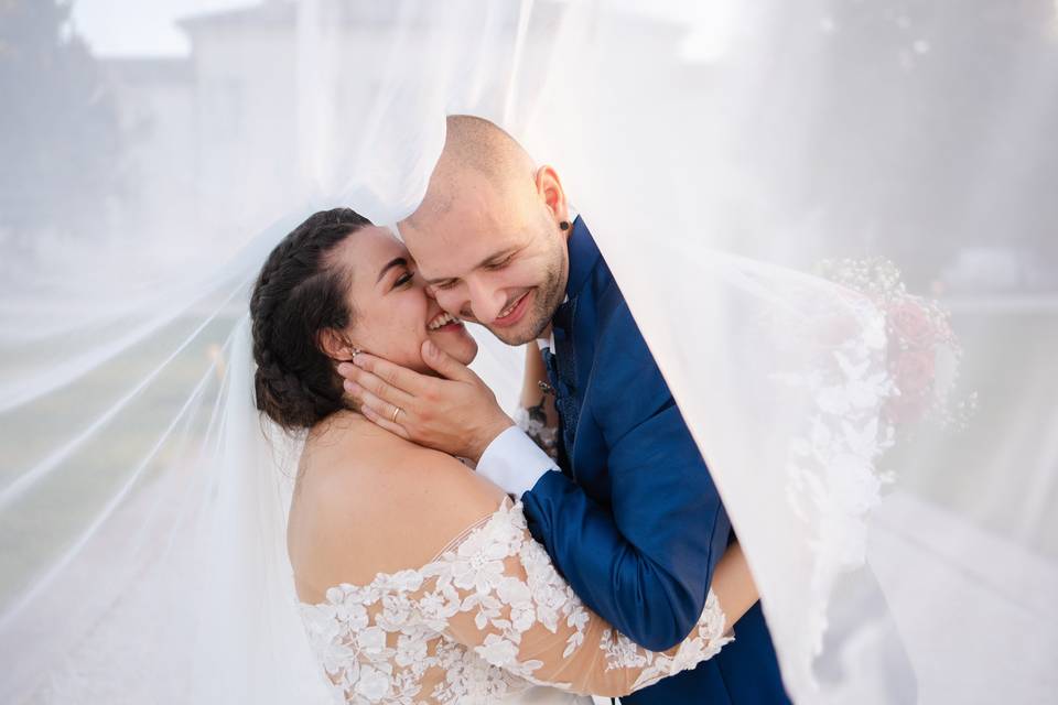 Sposo e Sposa sorridenti