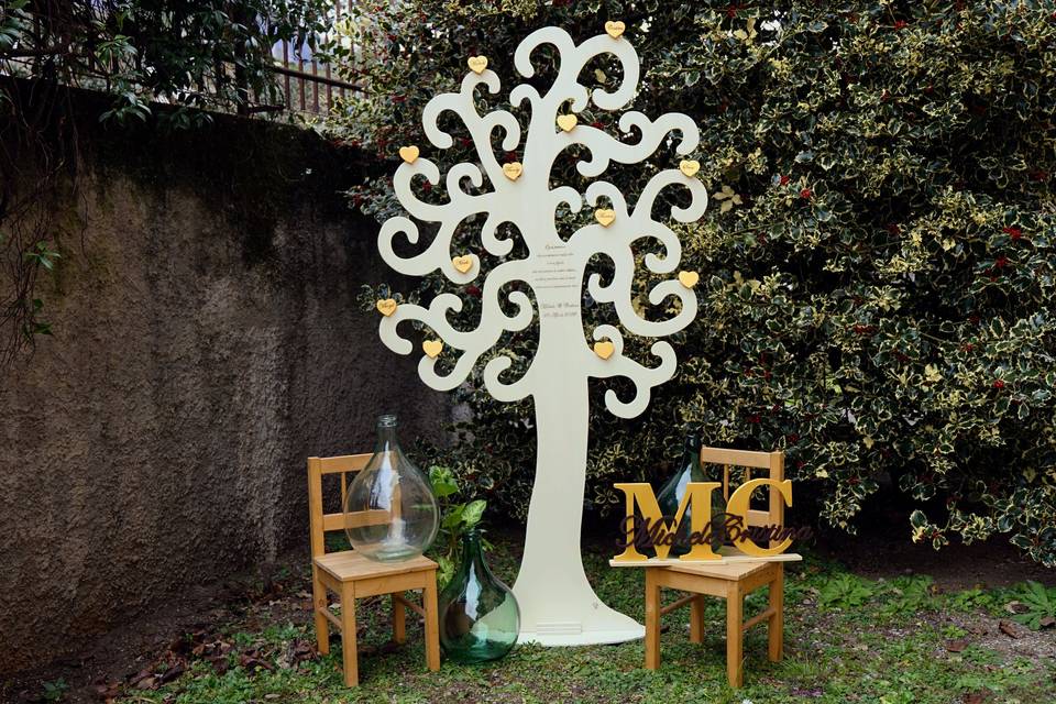 Albero sul Lago