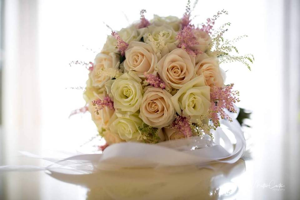 Simona Wedding Flower Design