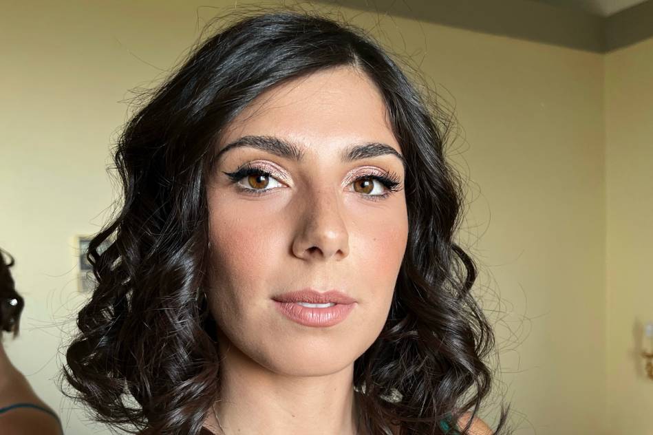 Naomi Budassi Make Up