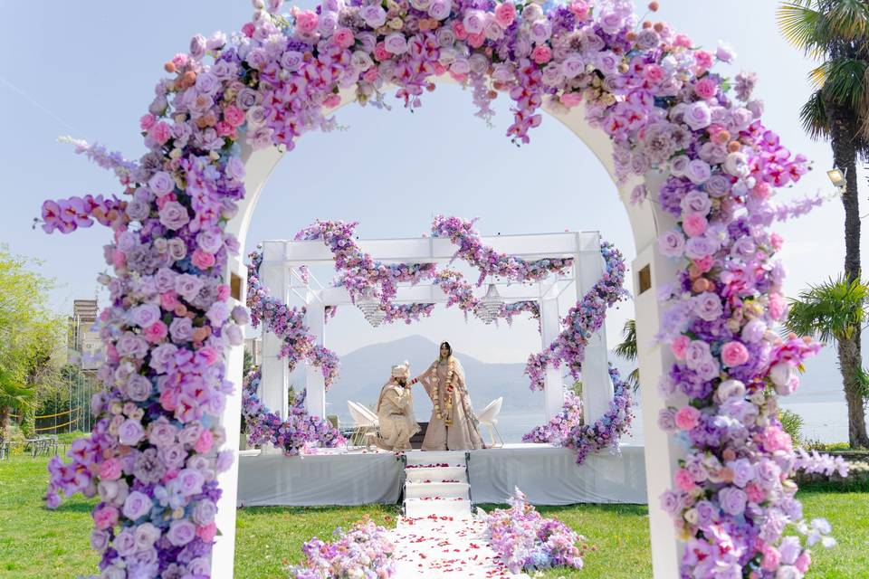 Indian wedding, mandap entry