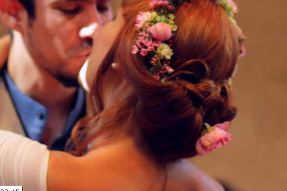 Acconciatura con corona