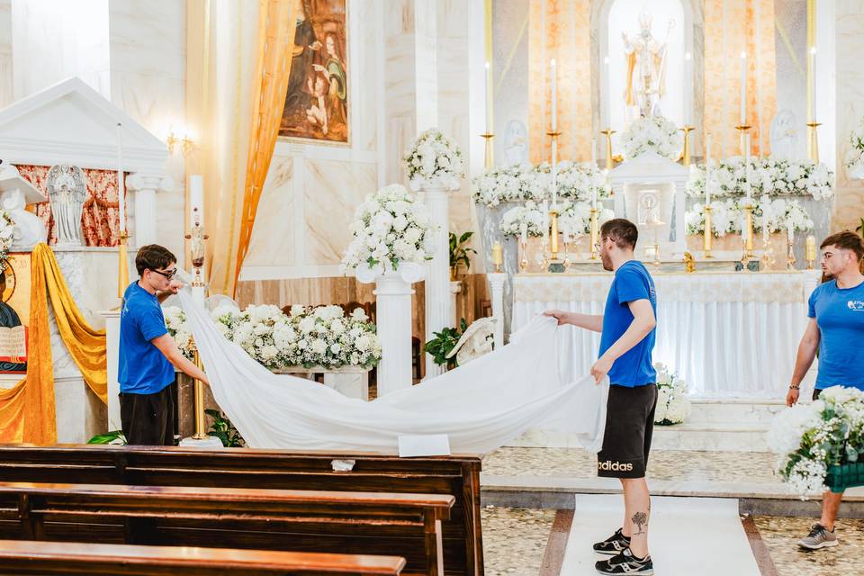 Preparazione altare