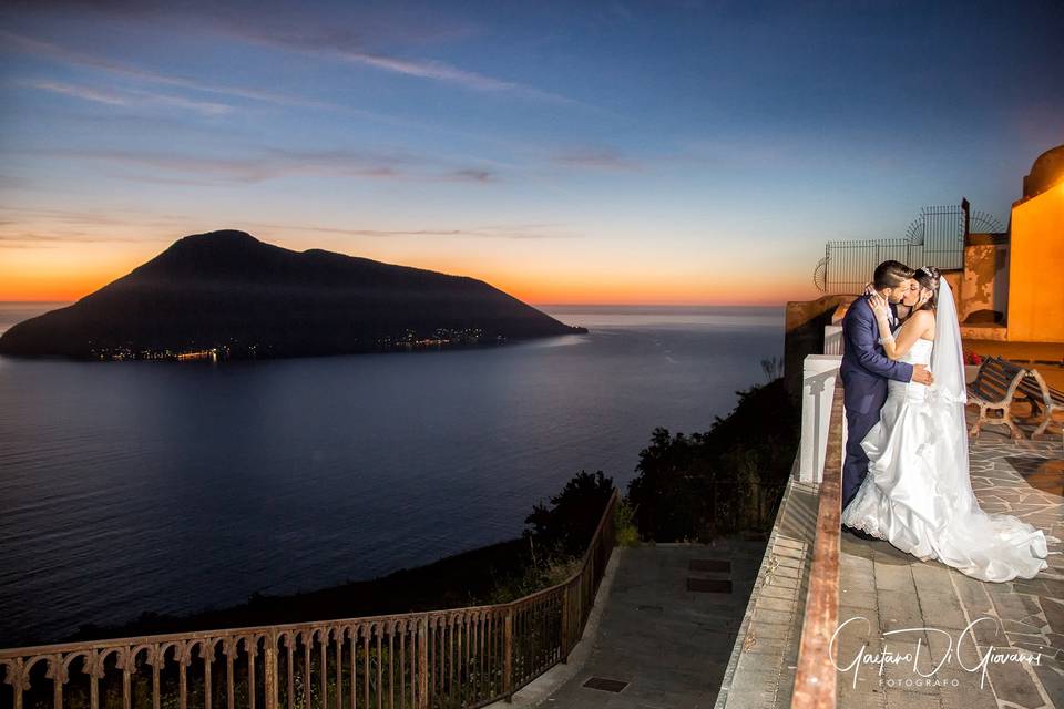 Tramonto con gli sposi, Lipari