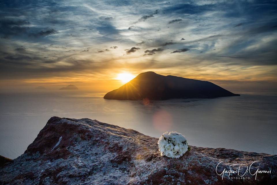 Tramonto con gli sposi, Lipari