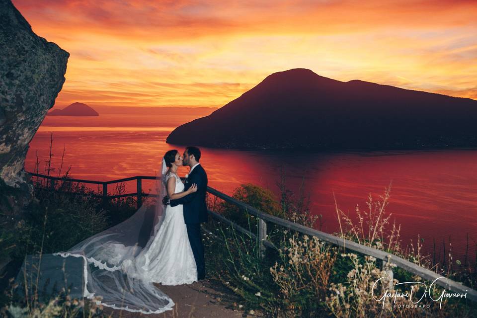 Tramonto con gli sposi, Lipari