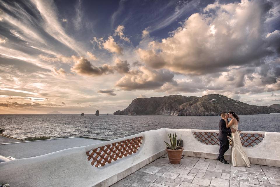 Matrimonio a vulcano, therasia