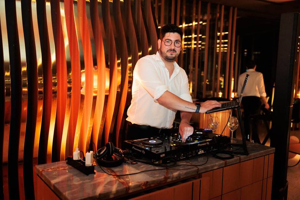 Djing