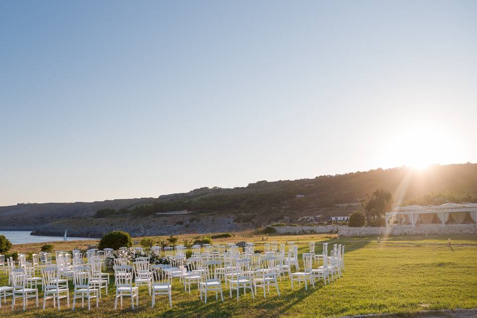 Outdoor civil weeding