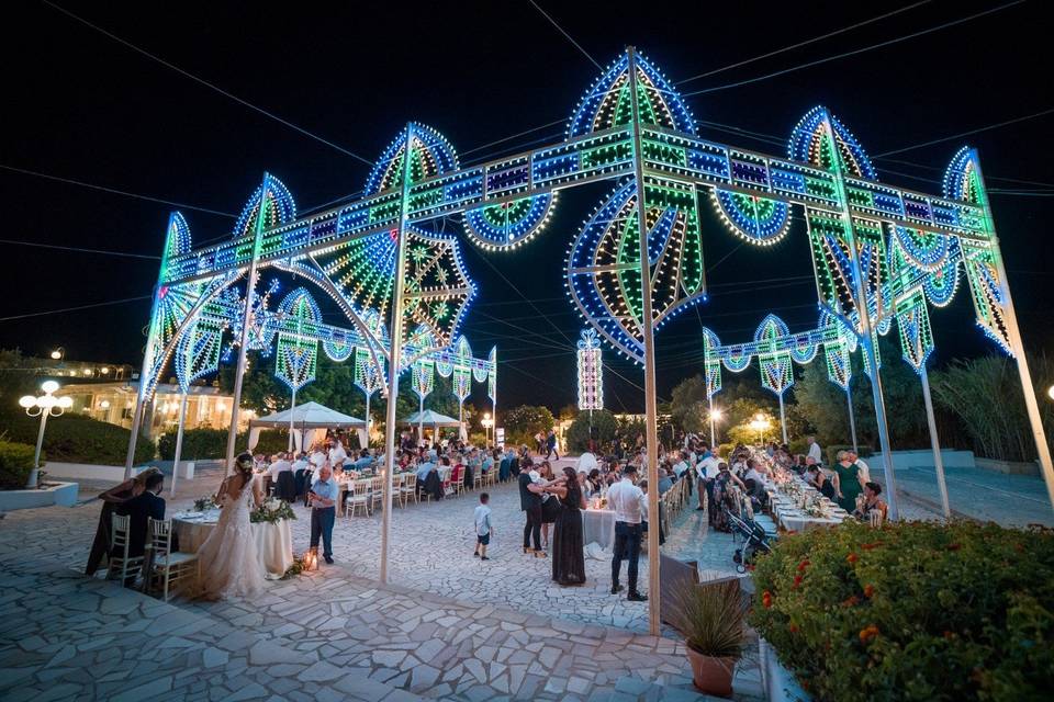 Outdoor night wedding