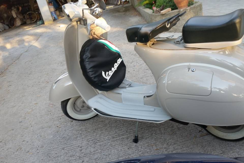 Vespa 125 Vna Fmi oro 1959