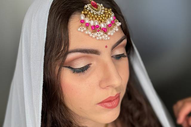 Arabic bride