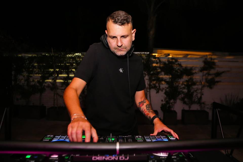 DJ AlexM