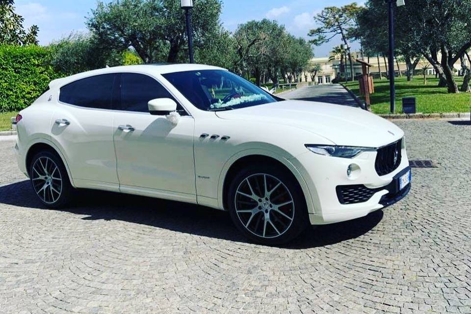 Maserati levante bianco grans