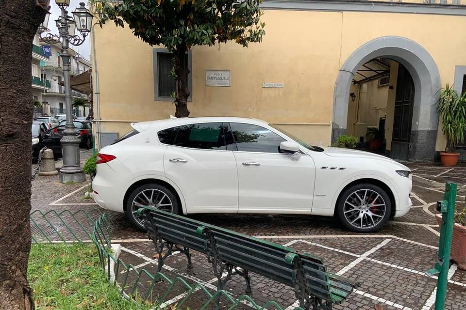 Maserati ghibli bianco gransp