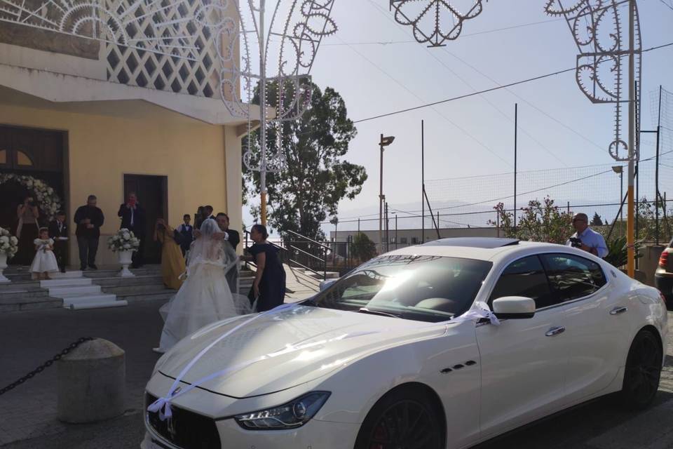 Maserati ghibli bianco gransp