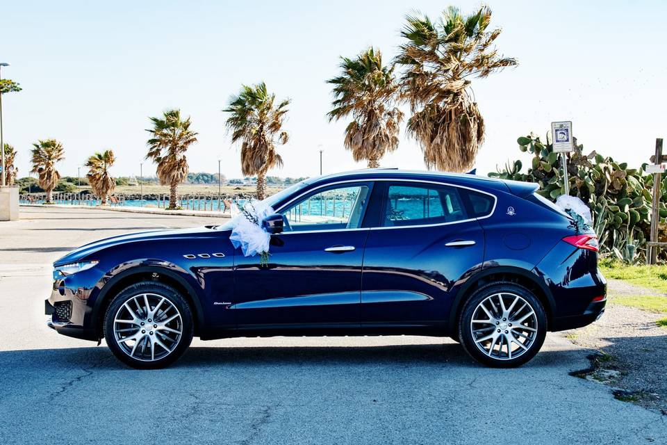 Maserati levante blu granlusso