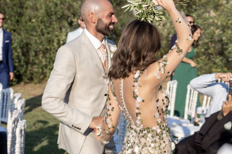 Bouquet toss