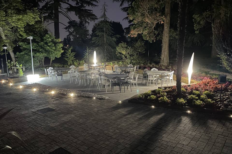 Il dehor di notte