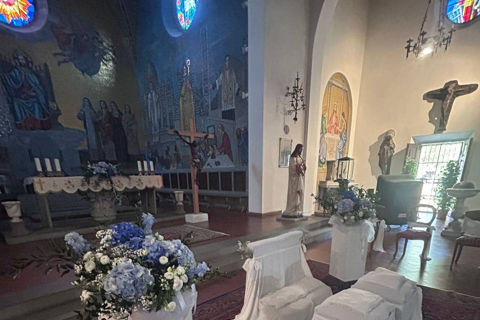 INTERNO CHIESA