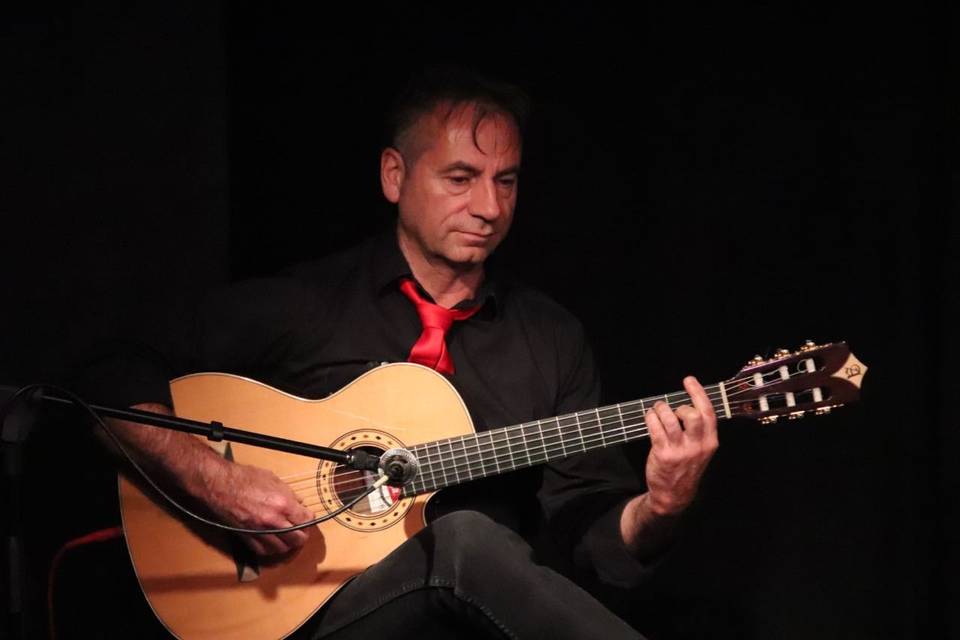 Carlo Calderano Acoustic Guitar Solo