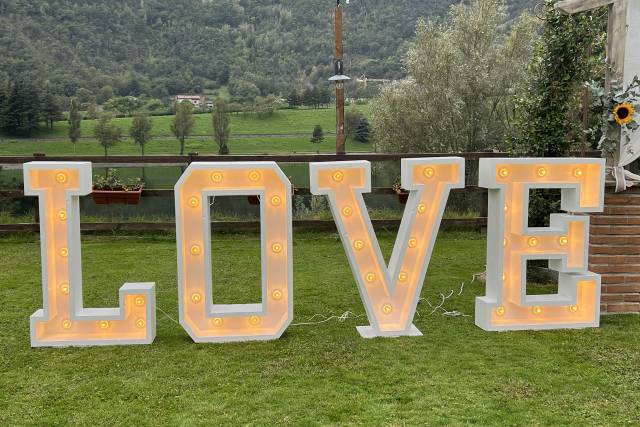 Lettere luminose