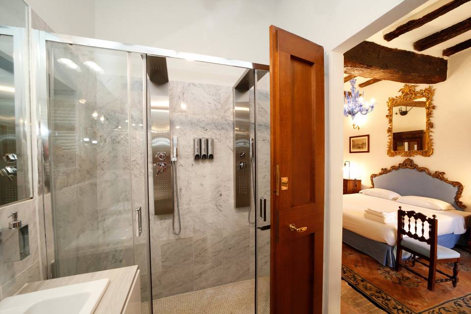 A disposizione 12 bagni